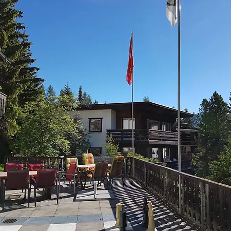 Chalet-hotel Larix فندق