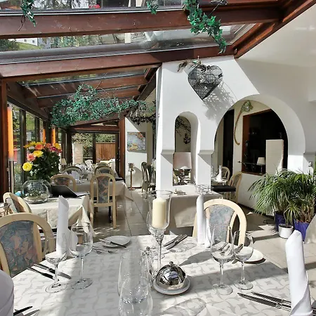فندق Chalet-hotel Larix دافوس