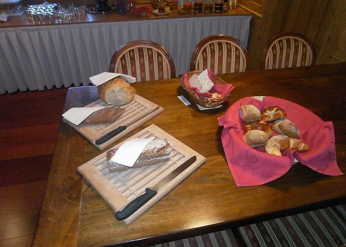 Chalet-hotel Larix 酒店 3*