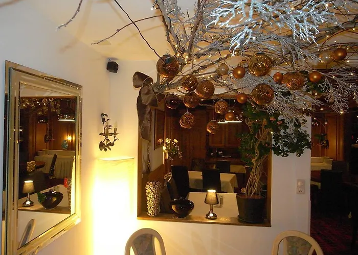 Chalet-hotel Larix מלון